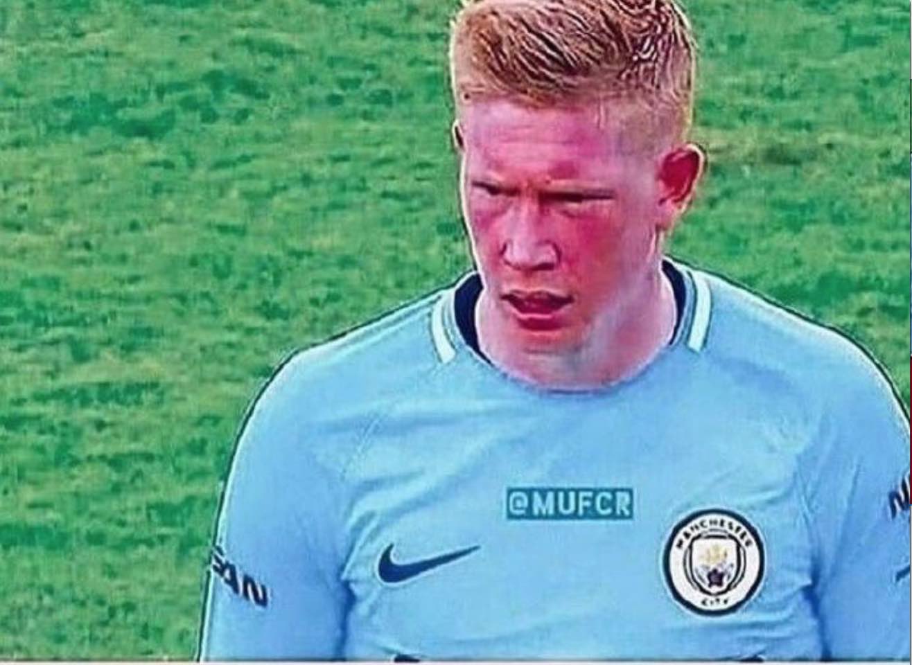 亚亚-图雷：瓜迪奥拉是毒蛇，我妻子说他不是男人还很坏